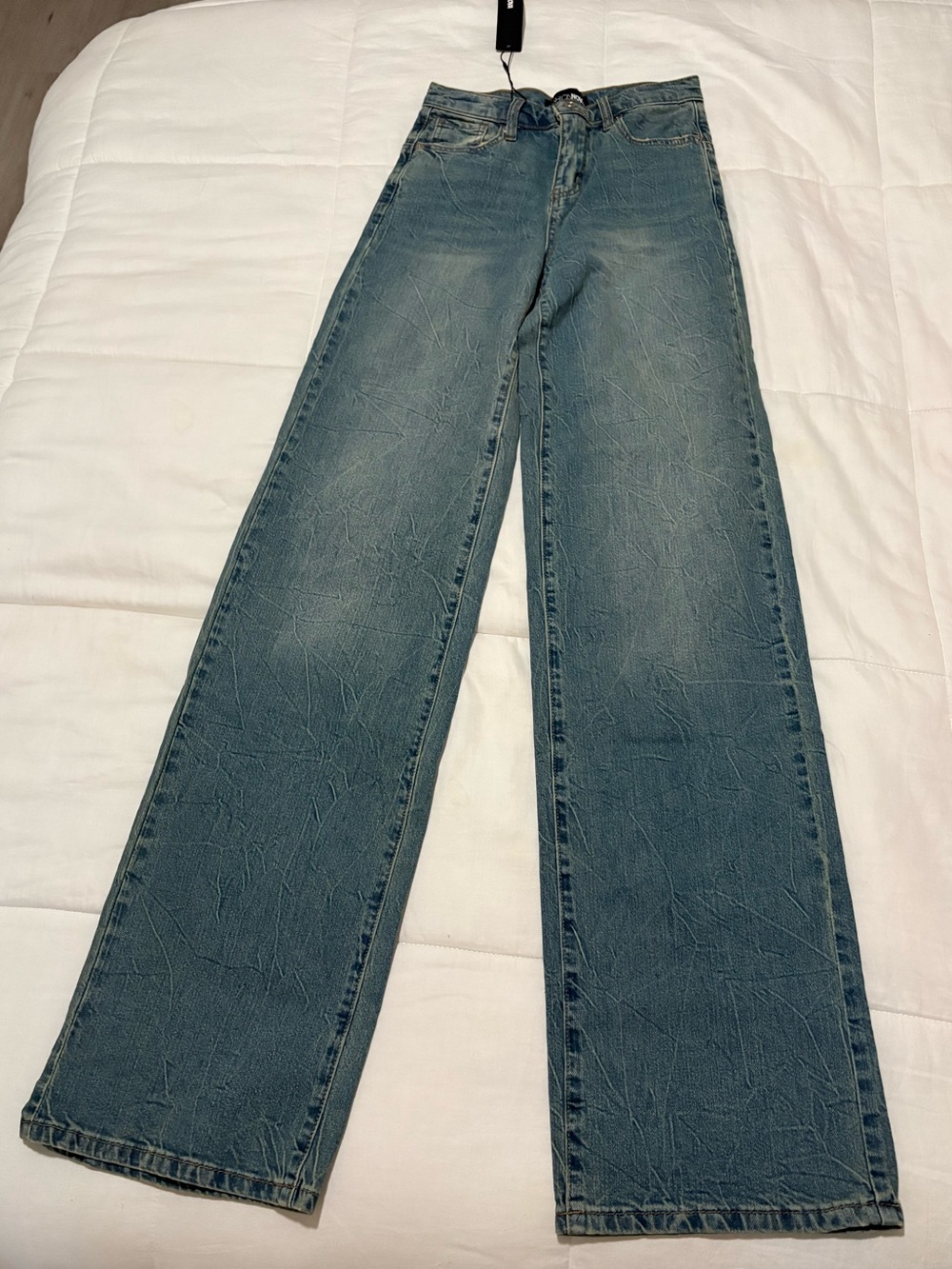 Fashion Nova Light Blue Vintage Baggy Jeans - Picture 5 of 5